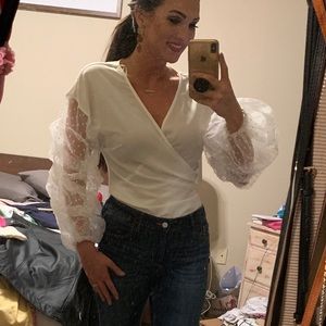 White top with puff sleeves